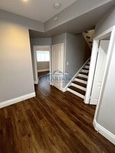 2405 Vanderbilt Ln in Redondo Beach, CA - Building Photo - Building Photo