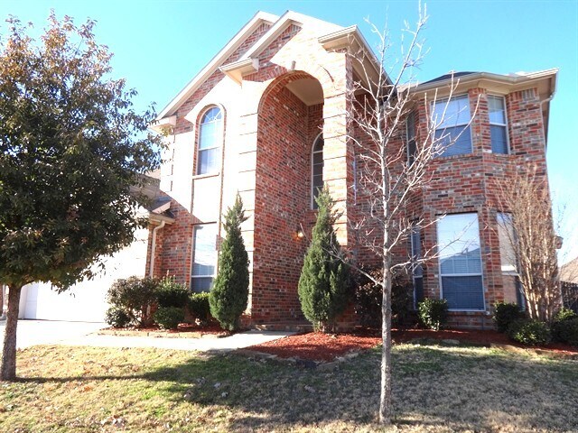 32 Lucas Ln in Fort Worth, TX - Building Photo