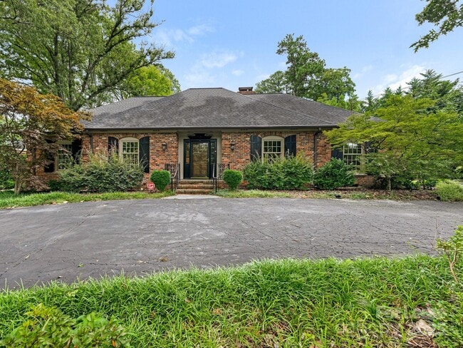 property at 3515 Foxcroft Rd