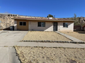 8137 Staghorn Dr in El Paso, TX - Building Photo - Building Photo