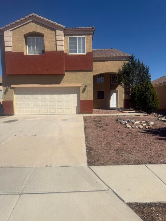 1012 Kiska St NW in Albuquerque, NM - Building Photo