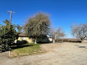 29551 Merced Ave in Shafter, CA - Building Photo - Building Photo