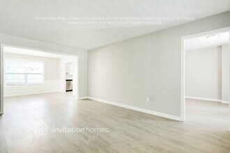 311 Rockingham Dr in Loganville, GA - Foto de edificio - Building Photo