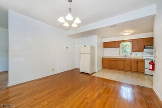 99 Chesapeake Ave in Parsippany Troy Hills, NJ - Building Photo - Building Photo