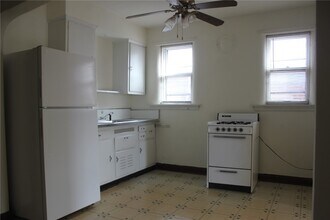 5021 Oleatha Ave in St. Louis, MO - Building Photo - Building Photo