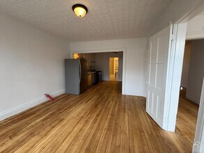 612 Warren St in Hudson, NY - Building Photo - Building Photo