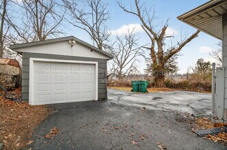 2403 Gardner Dr in St. Louis, MO - Building Photo - Building Photo