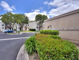 Cambridge Court Townhomes