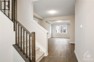 71 Kindred Row in Ottawa, ON - Building Photo - Building Photo