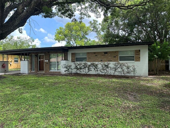 property at 3721 Surrey Dr