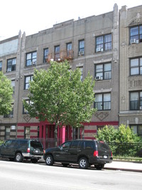 8699 Bay Pky in Brooklyn, NY - Foto de edificio - Building Photo