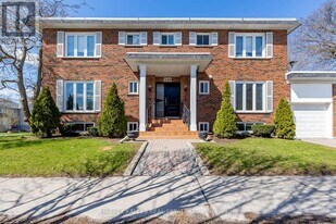 550 Glencairn Ave in Toronto, ON - Building Photo