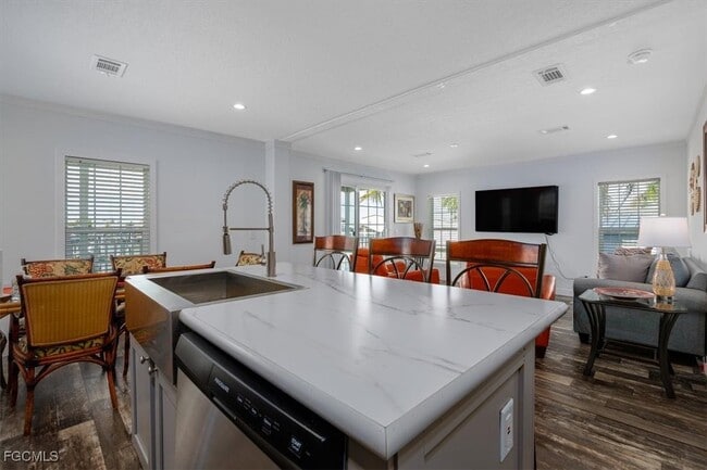 property at 2801 York Rd