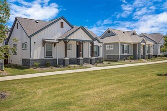 5553 Lockhart Ln in Fort Worth, TX - Building Photo - Building Photo