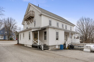 8 George St in Berwick, ME - Building Photo - Building Photo