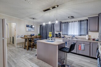 9427 Syble Dr in Bastrop, LA - Building Photo - Building Photo