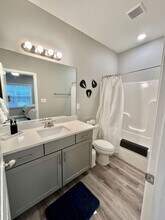 3885 Spottswood Ave in Memphis, TN - Building Photo - Building Photo