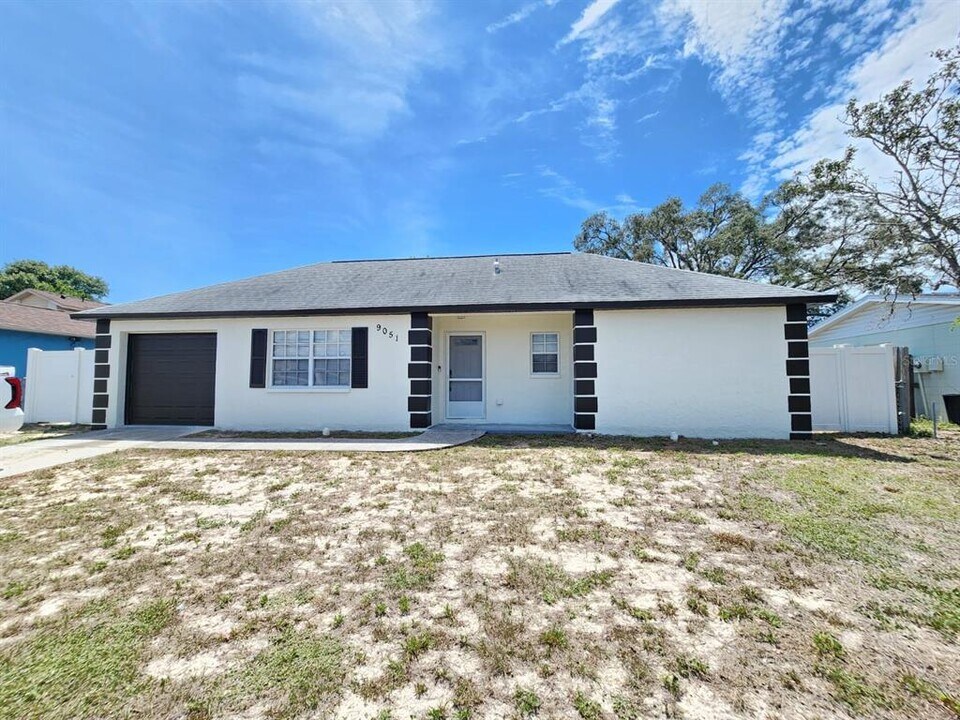 9051 Westby Ln in Port Richey, FL - Building Photo