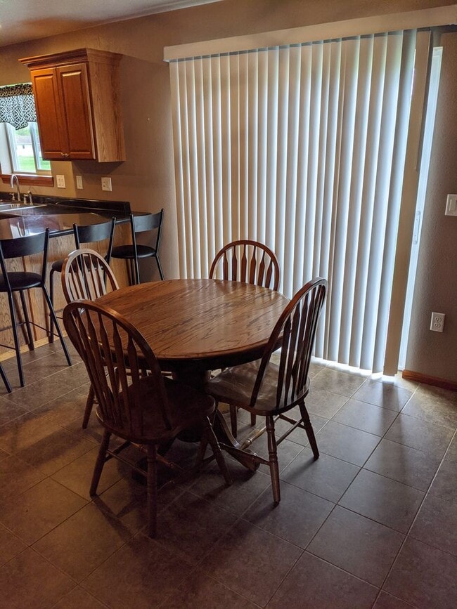 1165 Church St in Jesup, IA - Building Photo - Building Photo