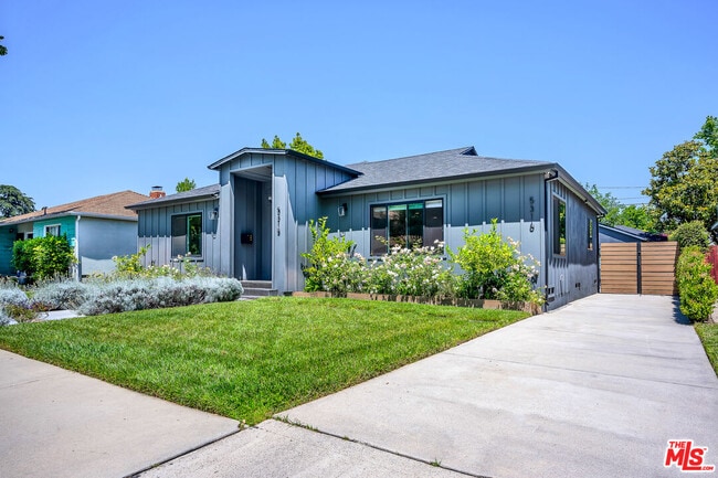 5318 Bellaire Ave in Los Angeles, CA - Building Photo - Building Photo