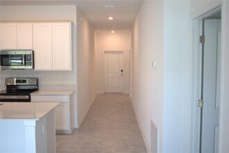254 Brave Rd in Davenport, FL - Foto de edificio - Building Photo