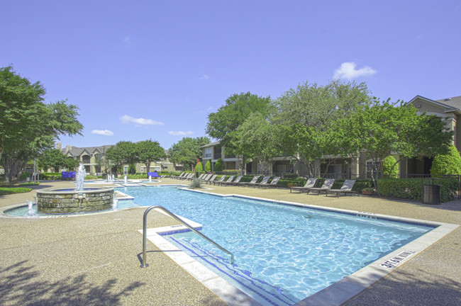 Legends at Chase Oaks in Plano, TX - Building Photo - Building Photo