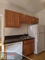 3832 N Fremont St, Unit w2 in Chicago, IL - Building Photo - Building Photo