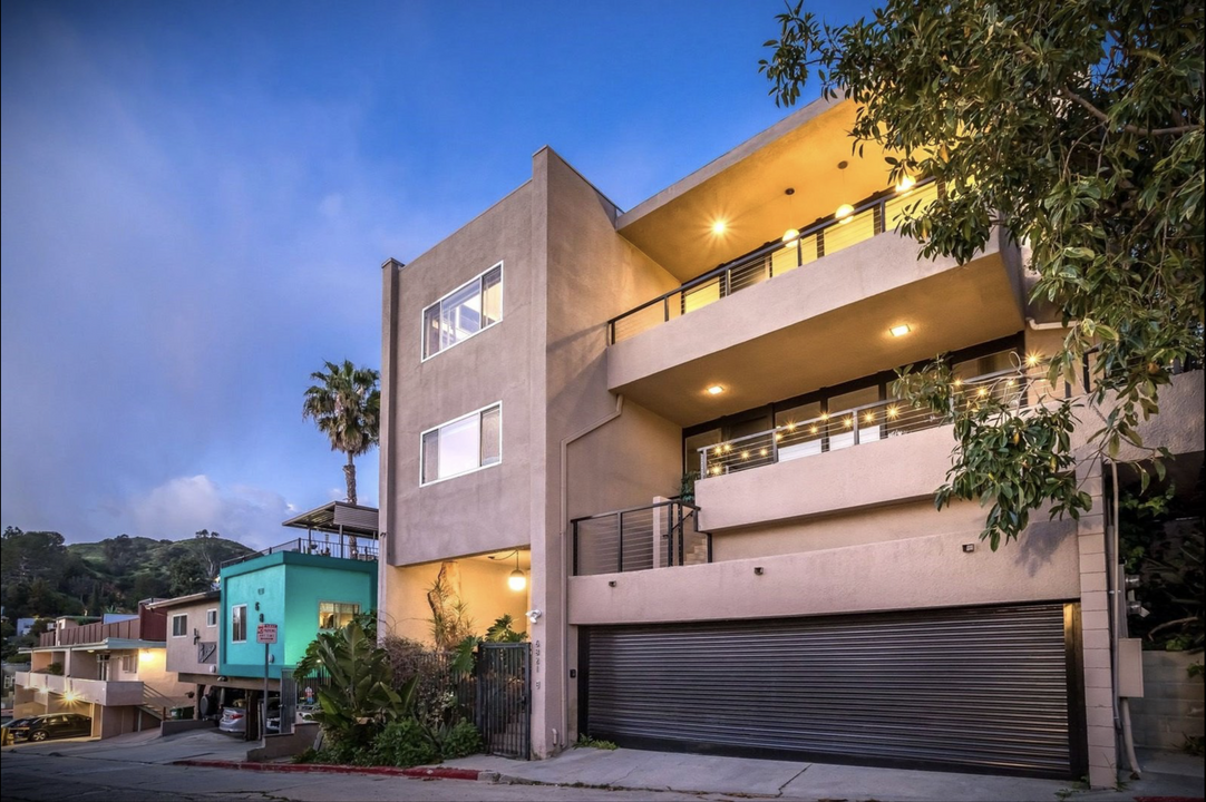 6821 Whitley Terrace in Los Angeles, CA - Foto de edificio