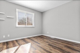 6832 76th Ave N in Minneapolis, MN - Building Photo - Building Photo