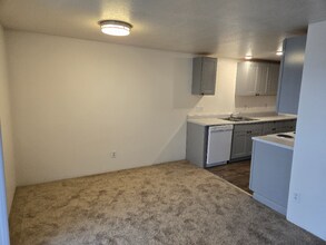 12716 13th Ln SW in Burien, WA - Building Photo - Building Photo
