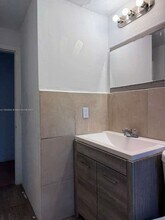 1030 NW 106th St in Miami, FL - Building Photo - Building Photo