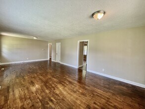 1126 Wellons Dr in Fayetteville, NC - Building Photo - Building Photo