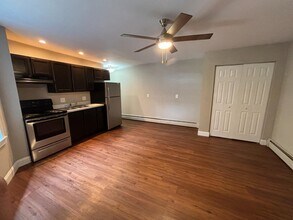 1323 Pendleton St in Cincinnati, OH - Building Photo - Building Photo