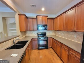6162 Deluna Way in Duluth, GA - Building Photo - Building Photo
