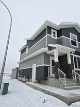 129 mitchell Bnd in Leduc, AB - Building Photo - Building Photo