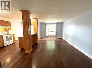 106 Mountain Mint Crescent in Kitchener, ON - Building Photo - Building Photo