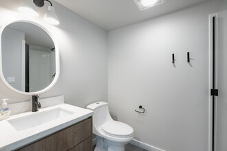 Clara Apartments in Seattle, WA - Building Photo - Interior Photo