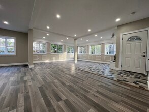 324 Farrington St in Quincy, MA - Foto de edificio - Building Photo