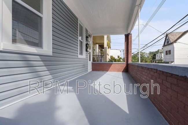 2721 Cobden St in Pittsburgh, PA - Building Photo - Building Photo