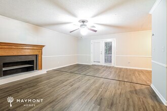 318 Fairmont Dr in Greenville, SC - Foto de edificio - Building Photo