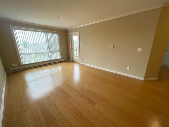 15956 E 14th St in San Leandro, CA - Building Photo - Building Photo