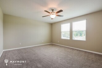 2725 Island Pond Rd in Deltona, FL - Building Photo - Building Photo
