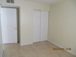 4168 Silver Dollar Ave in Las Vegas, NV - Building Photo - Interior Photo