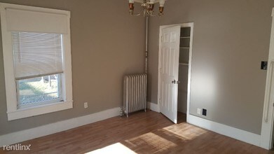 19 Varney St in Lowell, MA - Building Photo - Building Photo