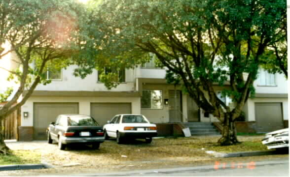 2320 Rheem Ave in Richmond, CA - Foto de edificio - Building Photo