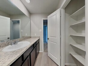 18717 Charter Elm Dr in Hockley, TX - Building Photo - Building Photo