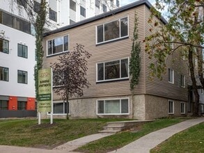 Burnbrae in Edmonton, AB - Building Photo - Building Photo
