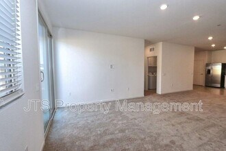 4181 Paisleyshire Way in Rancho Cordova, CA - Building Photo - Building Photo