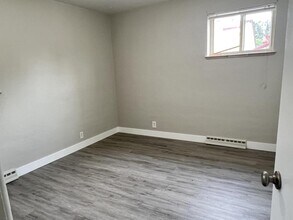 347 N Washington Ave in Loveland, CO - Building Photo - Building Photo