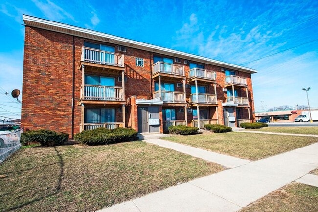 1501 State St Calumet City, IL 60409